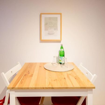 Apartment Wilhelmstr Fuer Bis Zu 3 Personen Brühl Esterno foto