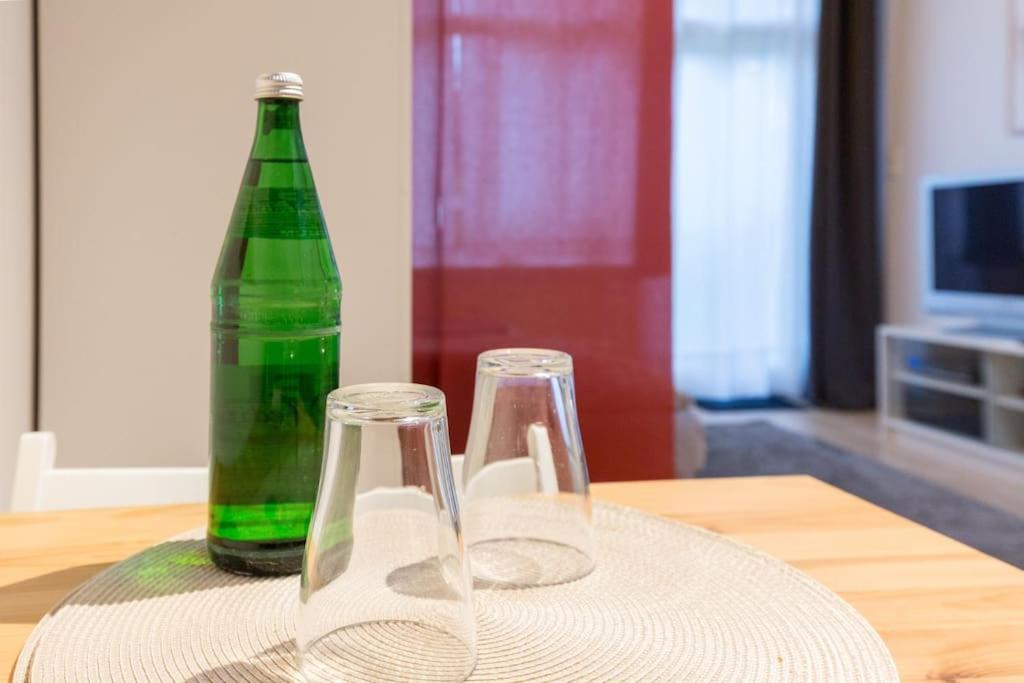 Apartment Wilhelmstr Fuer Bis Zu 3 Personen Brühl Esterno foto